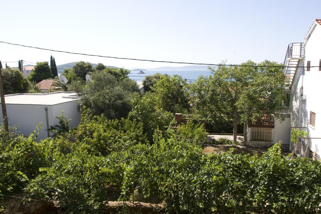Apartment Zdenka 1 تروغير الغرفة الصورة